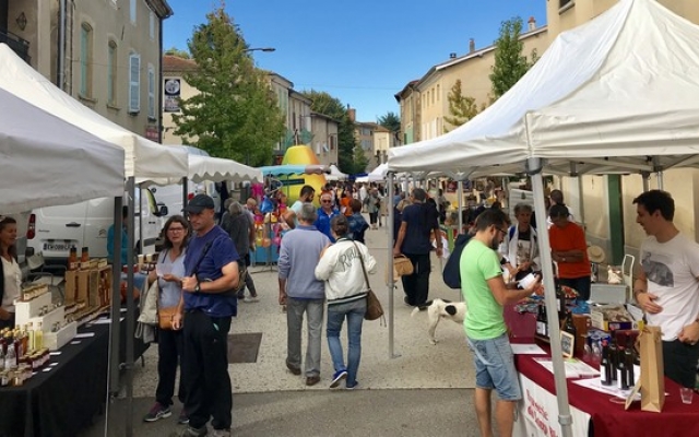 Fete De La Poire Moras En Valloire