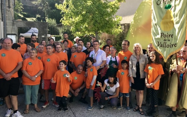 Fete De La Poire Moras En Valloire