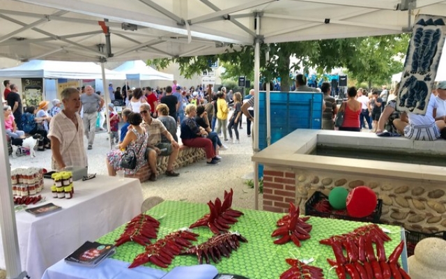 Fete De La Poire Moras En Valloire